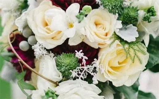 2028年农历正月廿七结婚黄道吉日 适不适合办喜事